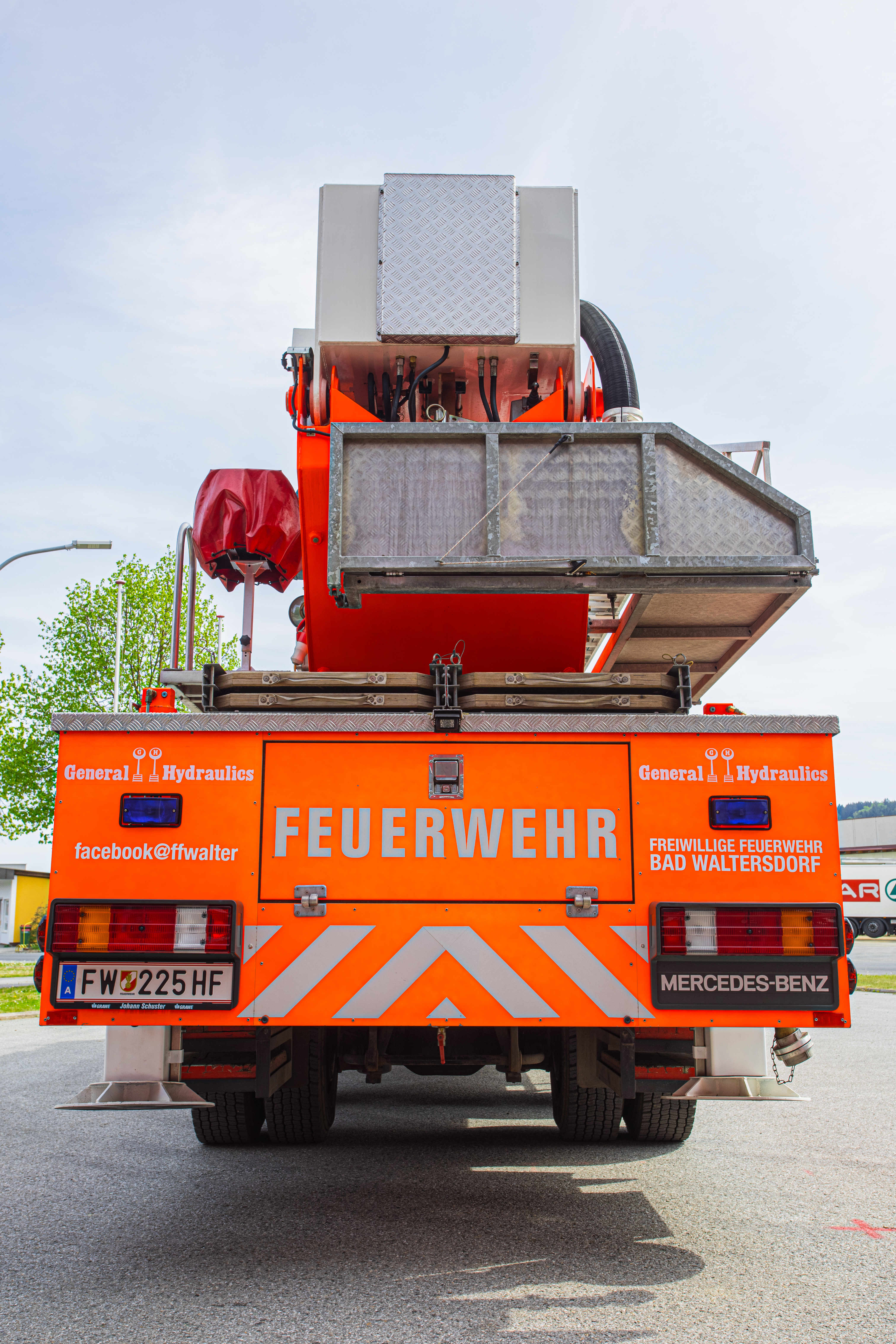 TMB 32 Rück Ansicht